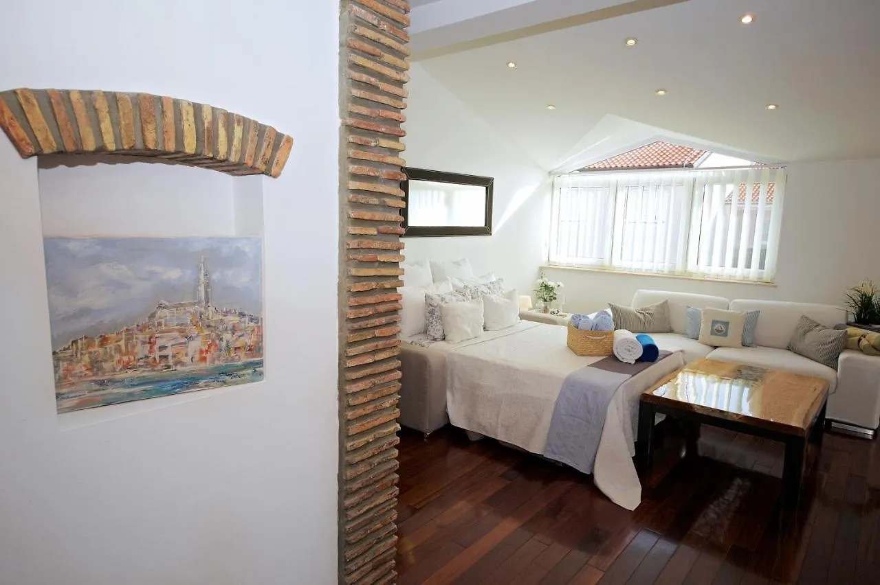 Apartment Leonardo Rovinj 0*,